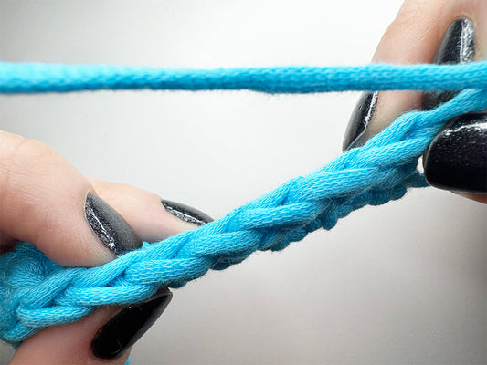 Front Loop and Back Loop in Crochet (Right-Handed