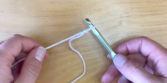 How to Make a Slip Knot for Crochet - Quick & Easy Tutorial (Right-Handed)
